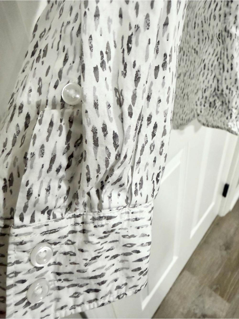 Garnet Hill White Speckle Pima Cotton Quiet Luxury Button Front Size 12 Shirt - Picture 6 of 9